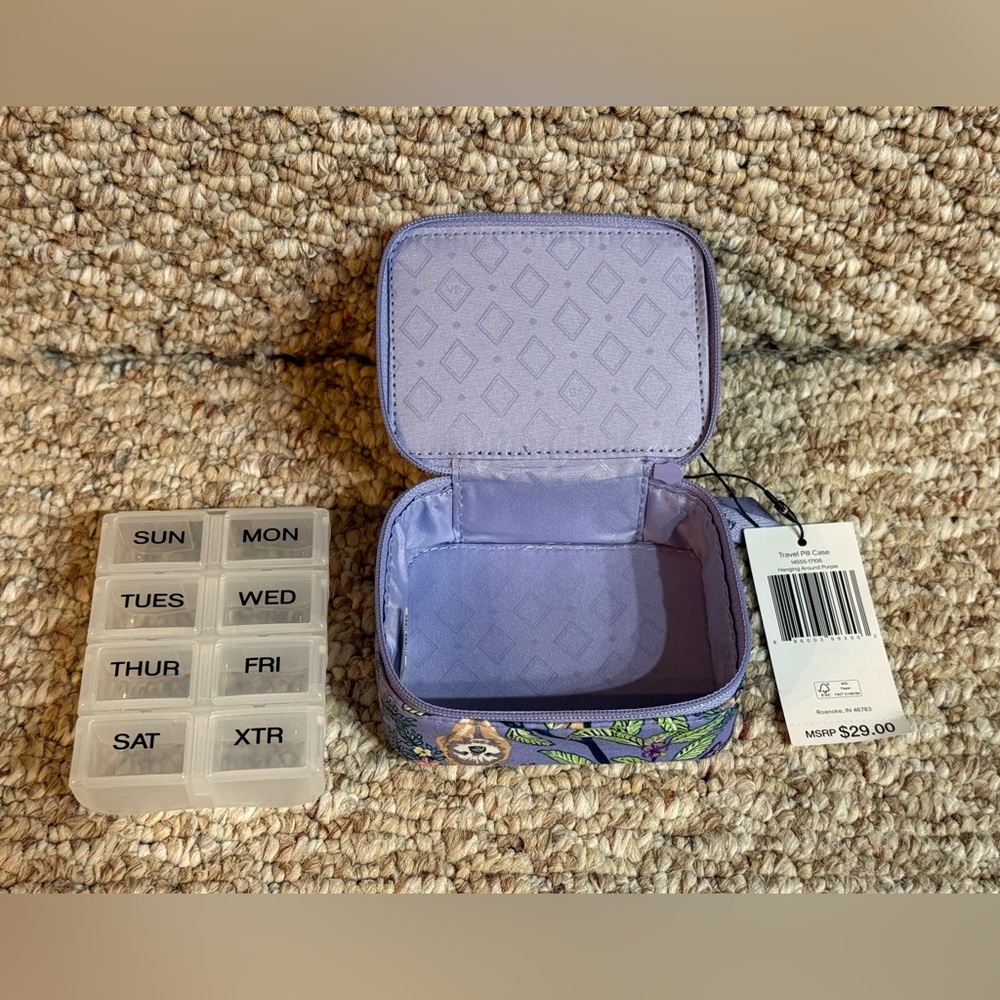 NWT Vera Bradley Travel Pill Case - Picture 4 of 8